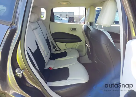 2018 Jeep Compass Latitude 4X4 из США, поврежденный, VIN 3C4NJDBB6JT192392